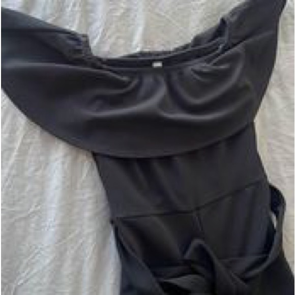 Black romper - Picture 2 of 2